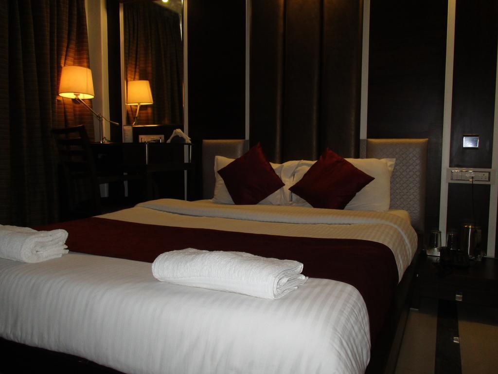Hotel Sapna Marine Bombay Exterior foto